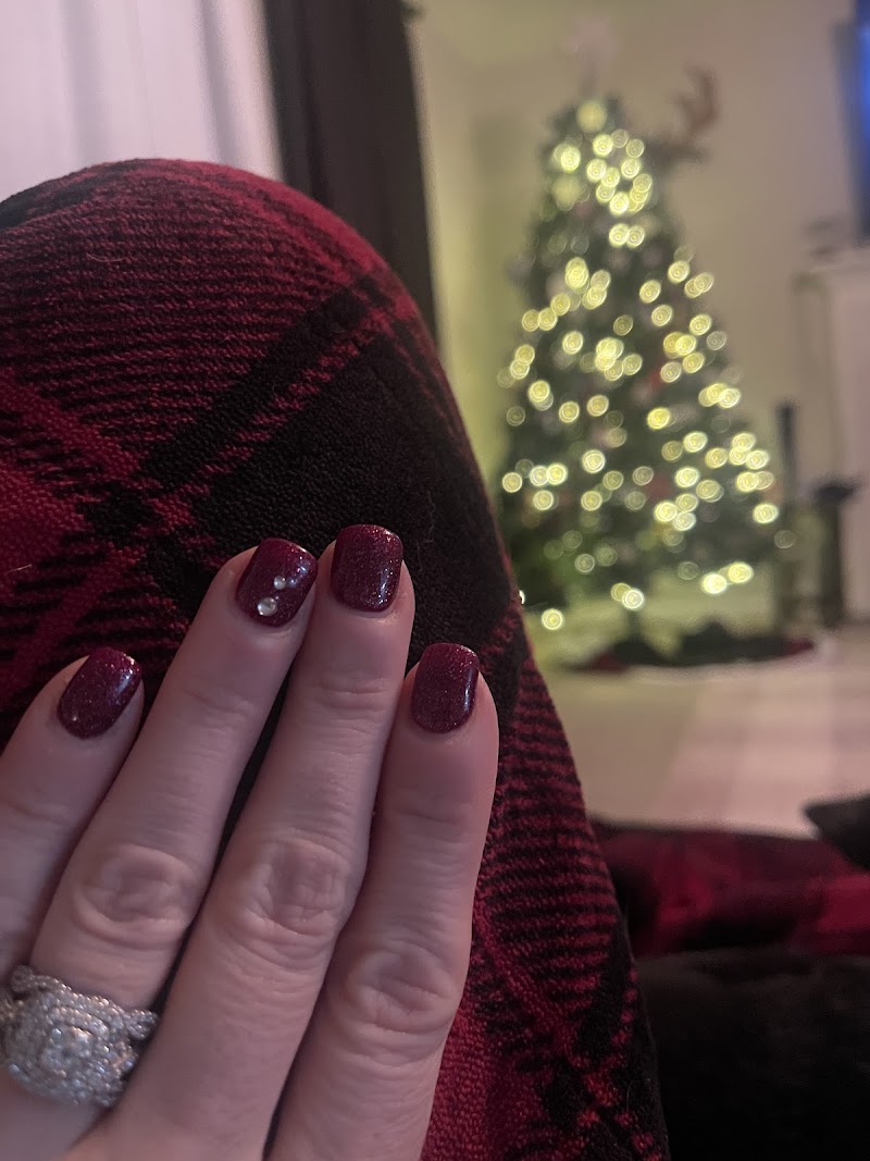 Star Nails & Spa, nail salon in Amherst, OH, photo 2 of 10
